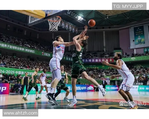 南京篮球队的奋斗历程与冠军赛背后的成长故事